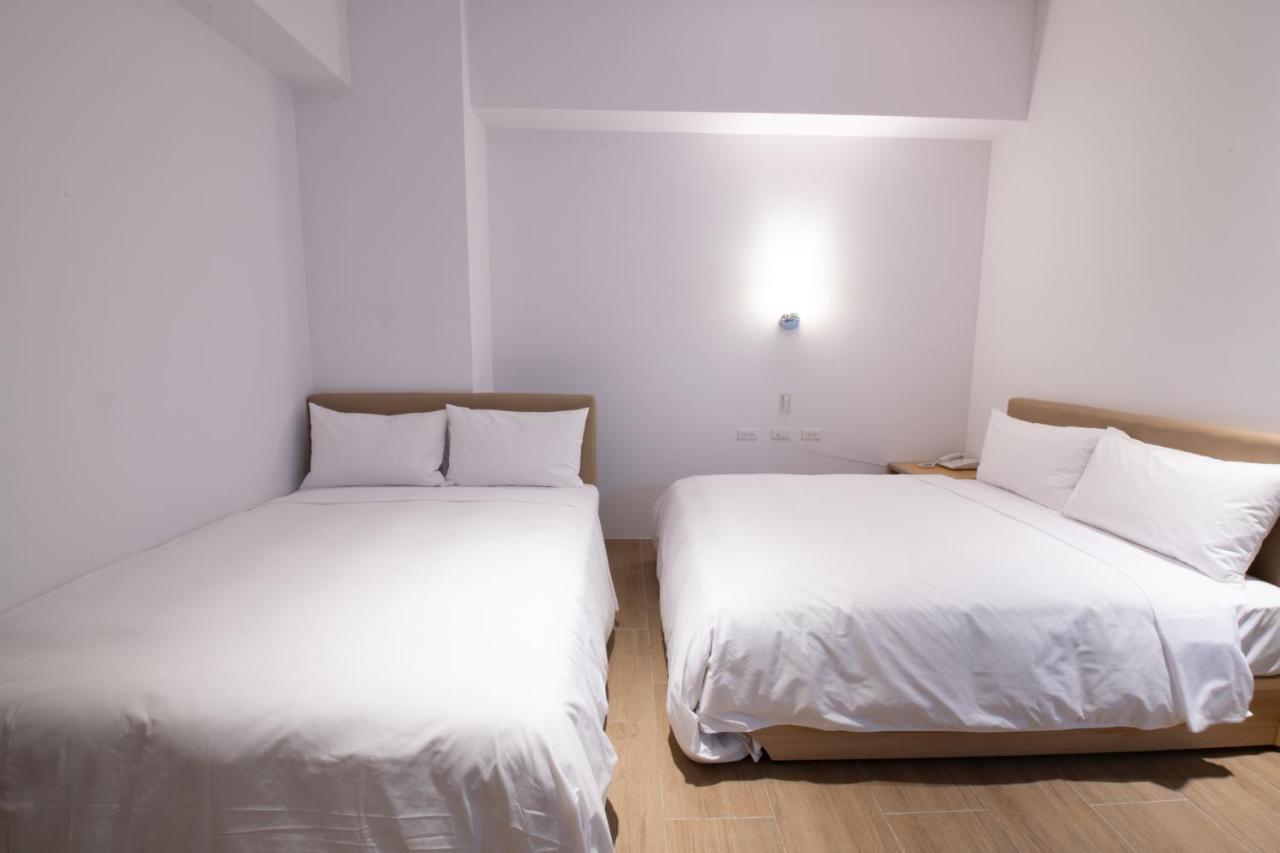 Liann Hotel Taichung Extérieur photo